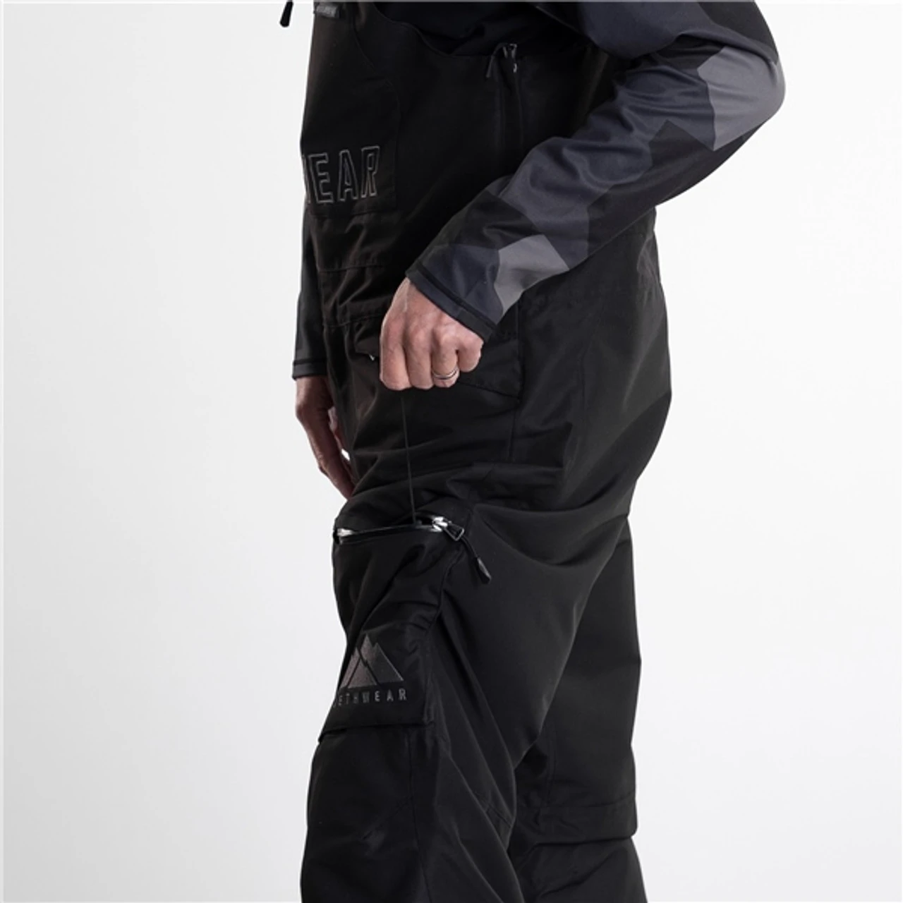 Jethwear Insulated Bib Pants (Black) 8 Jethwear Insulated Bib Pants (Black) - Image 6